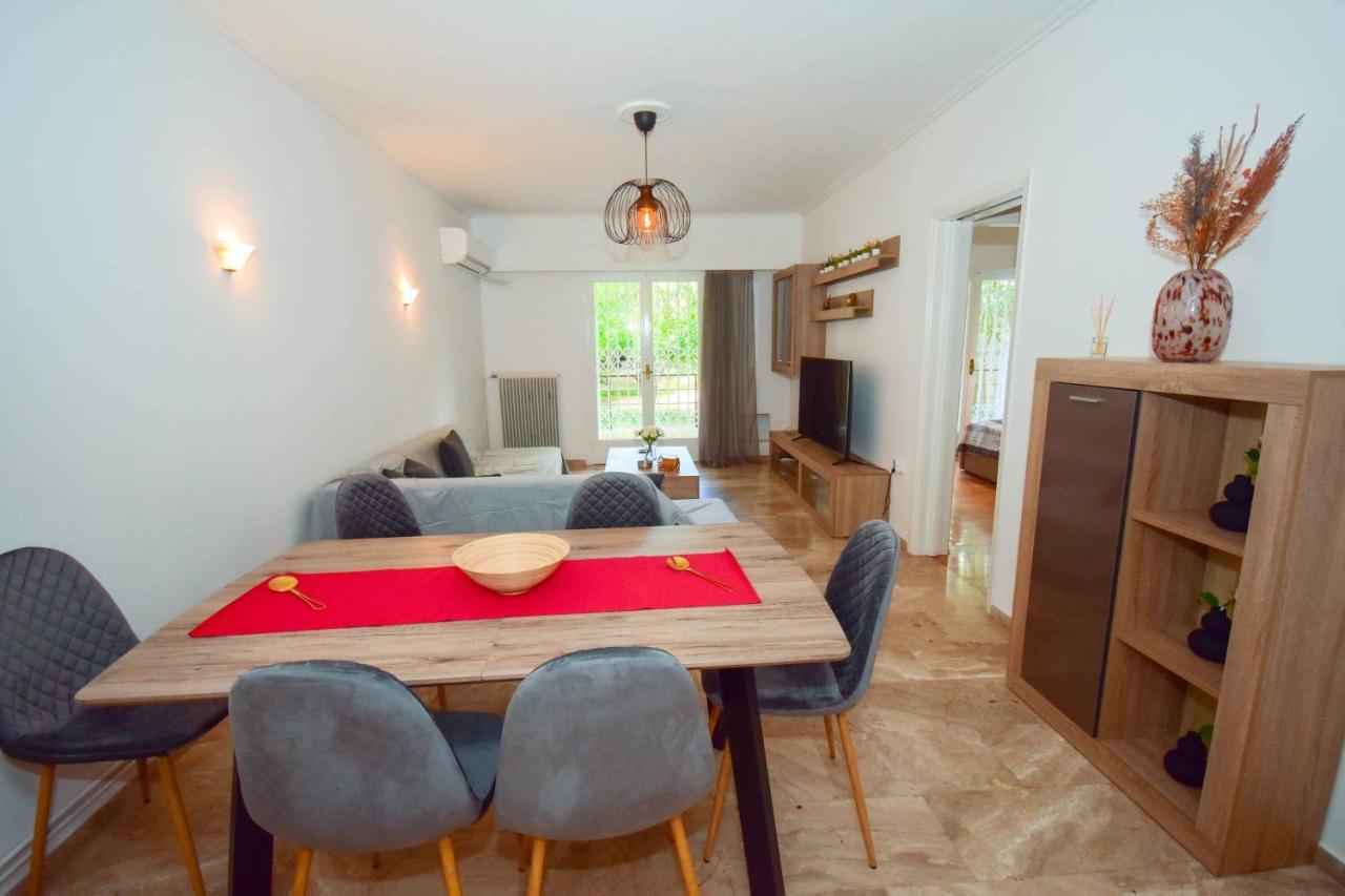 Filoxenia Apartment เอเธนส์ ภายนอก รูปภาพ
